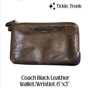 Coach Black Leather Zip Wallet Wristlet
